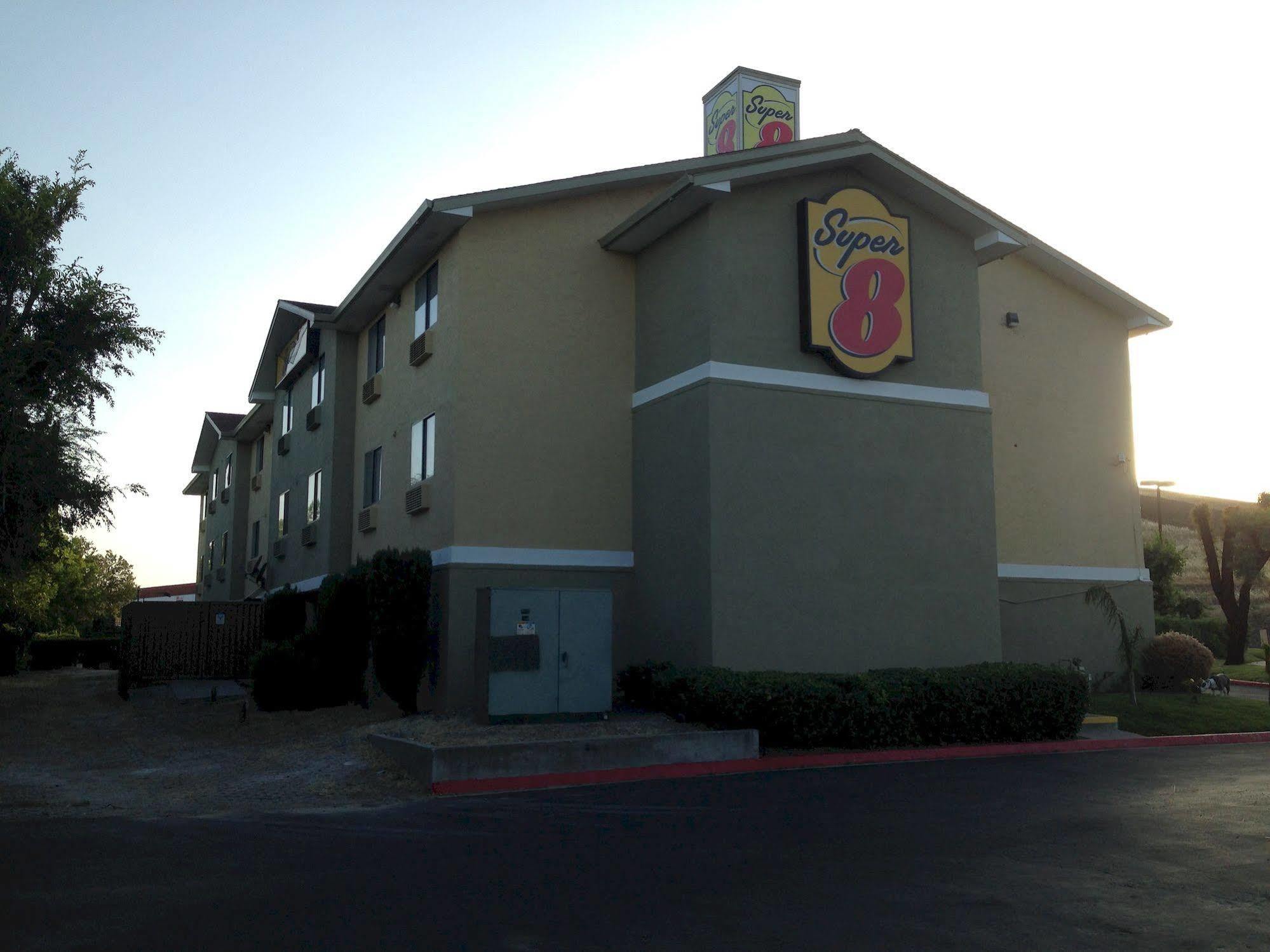 Super 8 By Wyndham Vacaville Exterior photo